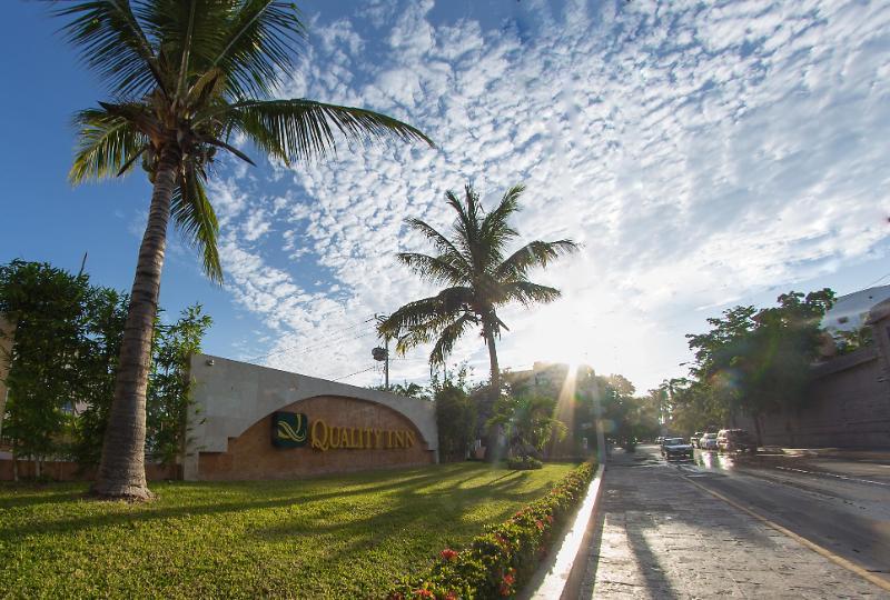 Quality Inn Mazatlán Exterior foto